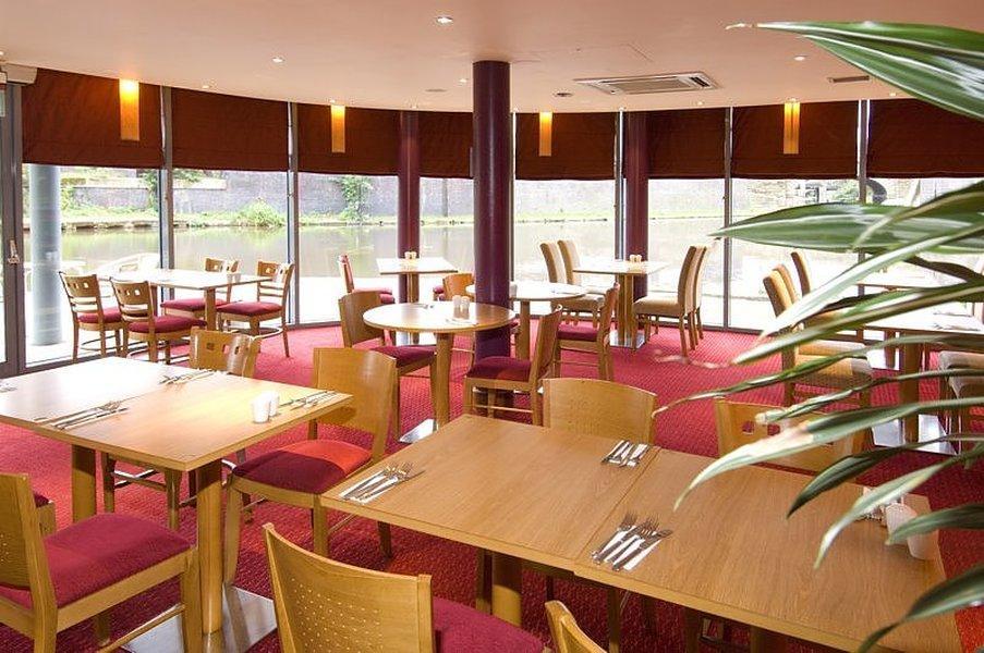 Premier Inn Nottingham Arena ภายนอก รูปภาพ