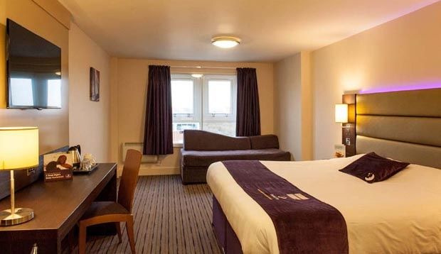 Premier Inn Nottingham Arena ภายนอก รูปภาพ